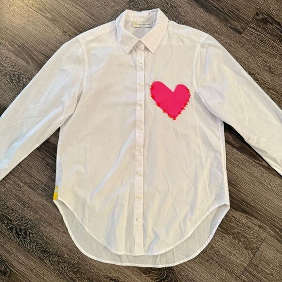 Kerri Rosenthal Mia Shirt Imperfect Heart Pocket in White - Picture 3 of 9